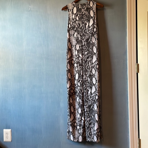 Animal print long sleeveless dress - Picture 2 of 2